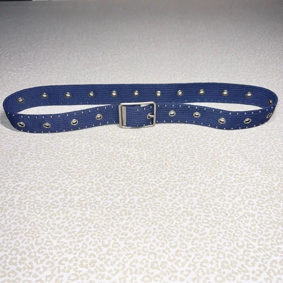 Coldwater Creek Y2K women's navy blue belt with grommets and rivots, canvas - Picture 2 of 4